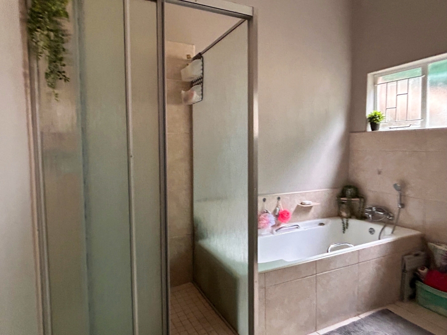 4 Bedroom Property for Sale in Baillie Park North West